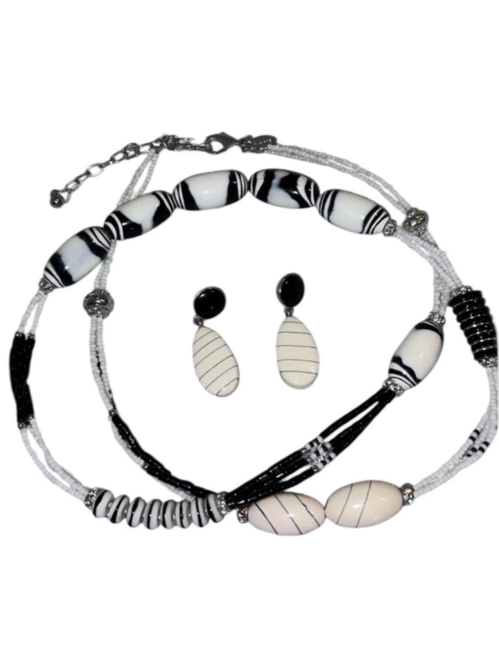 Chico’s Black & White Necklace & Earrings Set